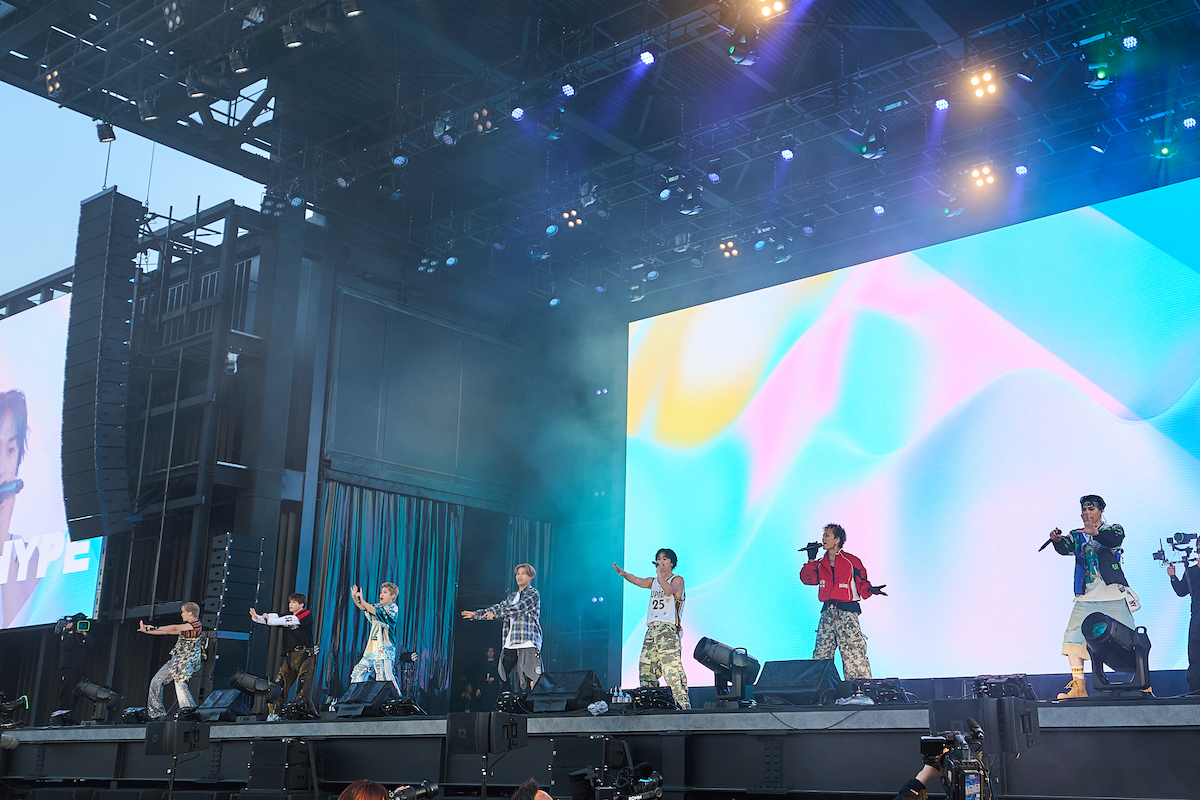 THE RAMPAGE、FANTASTICSらJr.EXILEが大阪万博に集結 個性をぶつけて世界に発信するLDHパフォーマンスの画像2-3