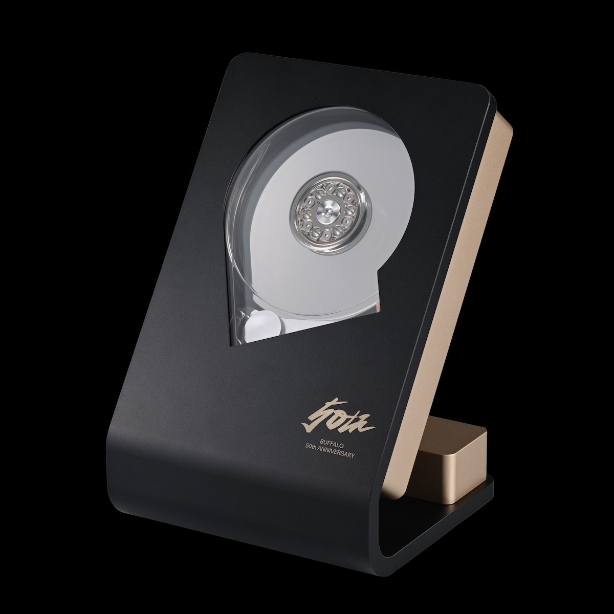 バッファロー、50台限定「スケルトンHDD」の画像