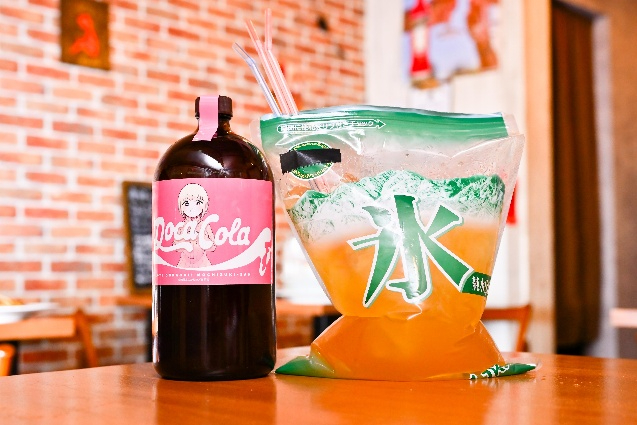 『もちづきさん』禁断の「ドカ・コーラ」発売の画像
