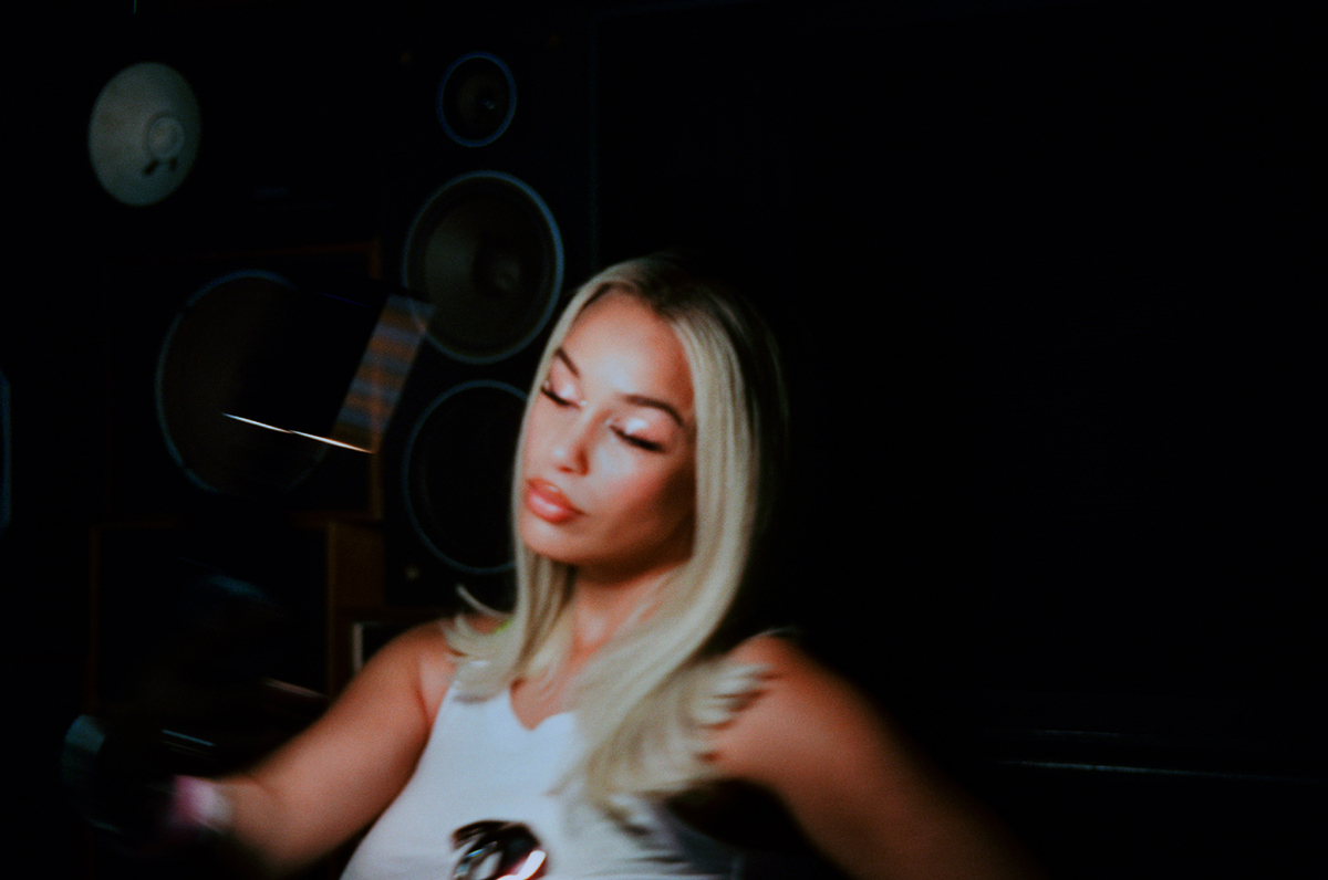 ジョルジャ・スミス、新曲リリース