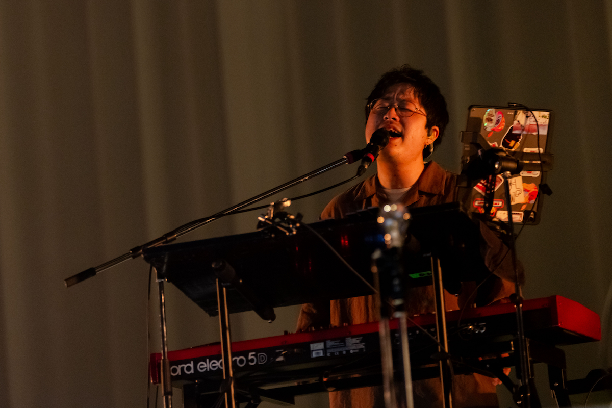 Bialystocksライブ写真（撮影＝廣田達也）