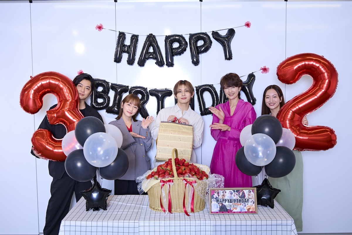 山田涼介の誕生日を川栄李奈らが祝福
