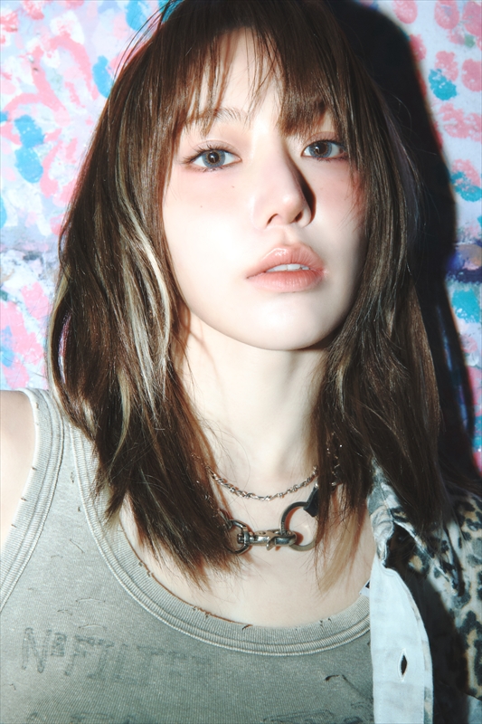 LE SSERAFIM　SAKURA