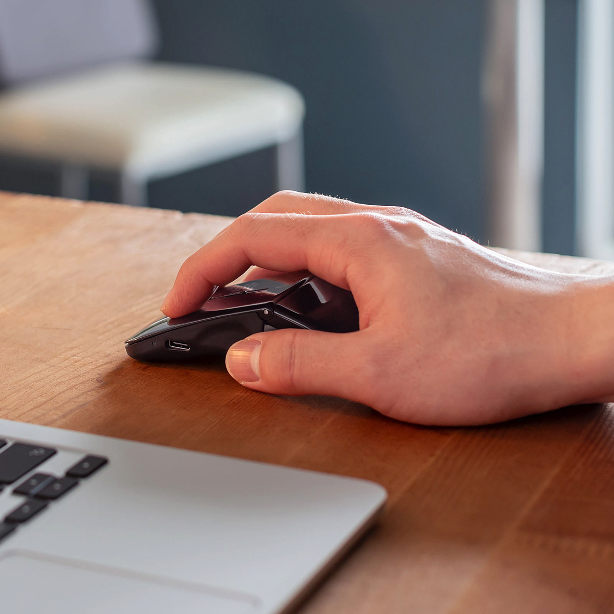 サンワサプライ、厚み1.8cmの超薄型マウスの画像