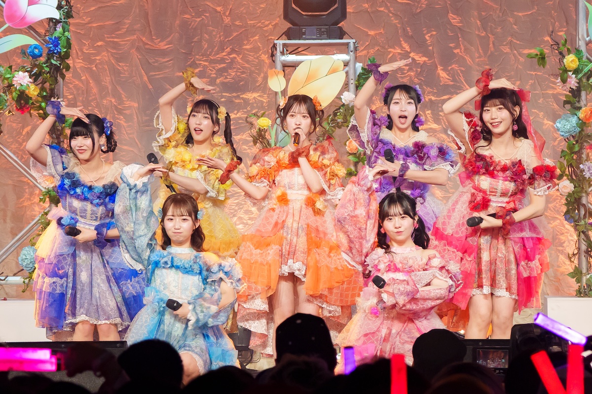 『SWEET STEADY 1st ANNIVERSARY TOUR 2025「SWEET BLOOM」』（撮影＝下山春香）