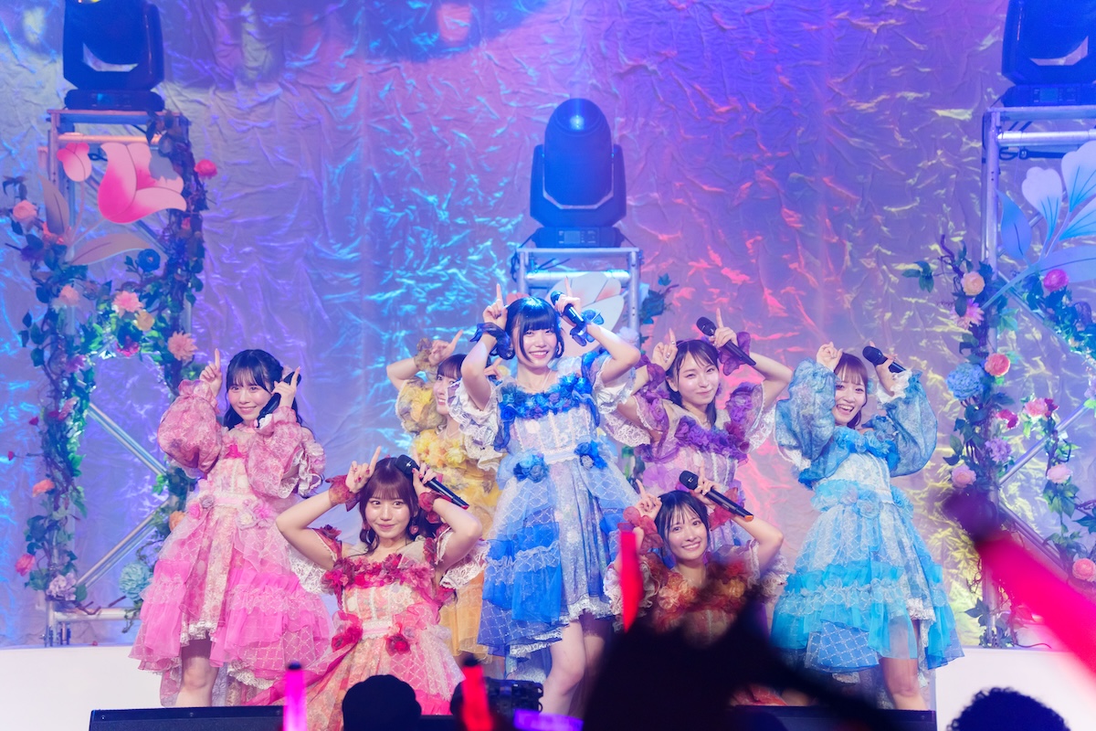 『SWEET STEADY 1st ANNIVERSARY TOUR 2025「SWEET BLOOM」』（撮影＝下山春香）