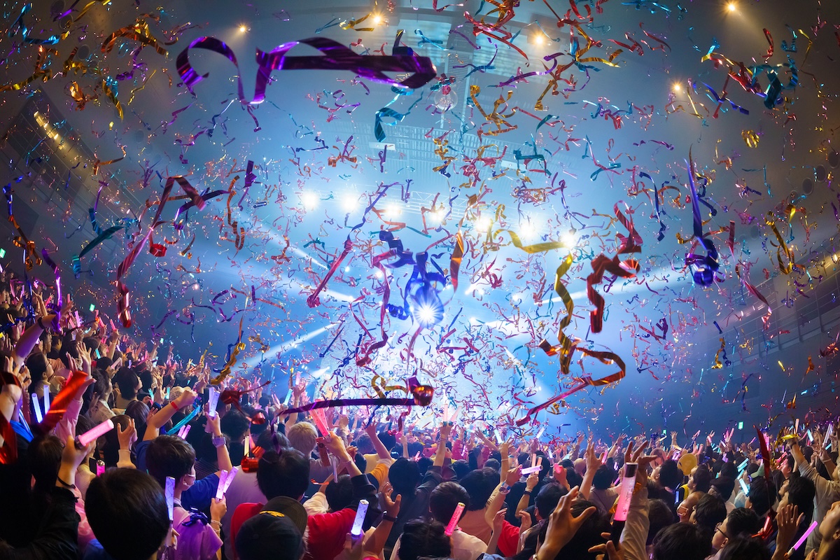 『SWEET STEADY 1st ANNIVERSARY TOUR 2025「SWEET BLOOM」』（撮影＝下山春香）