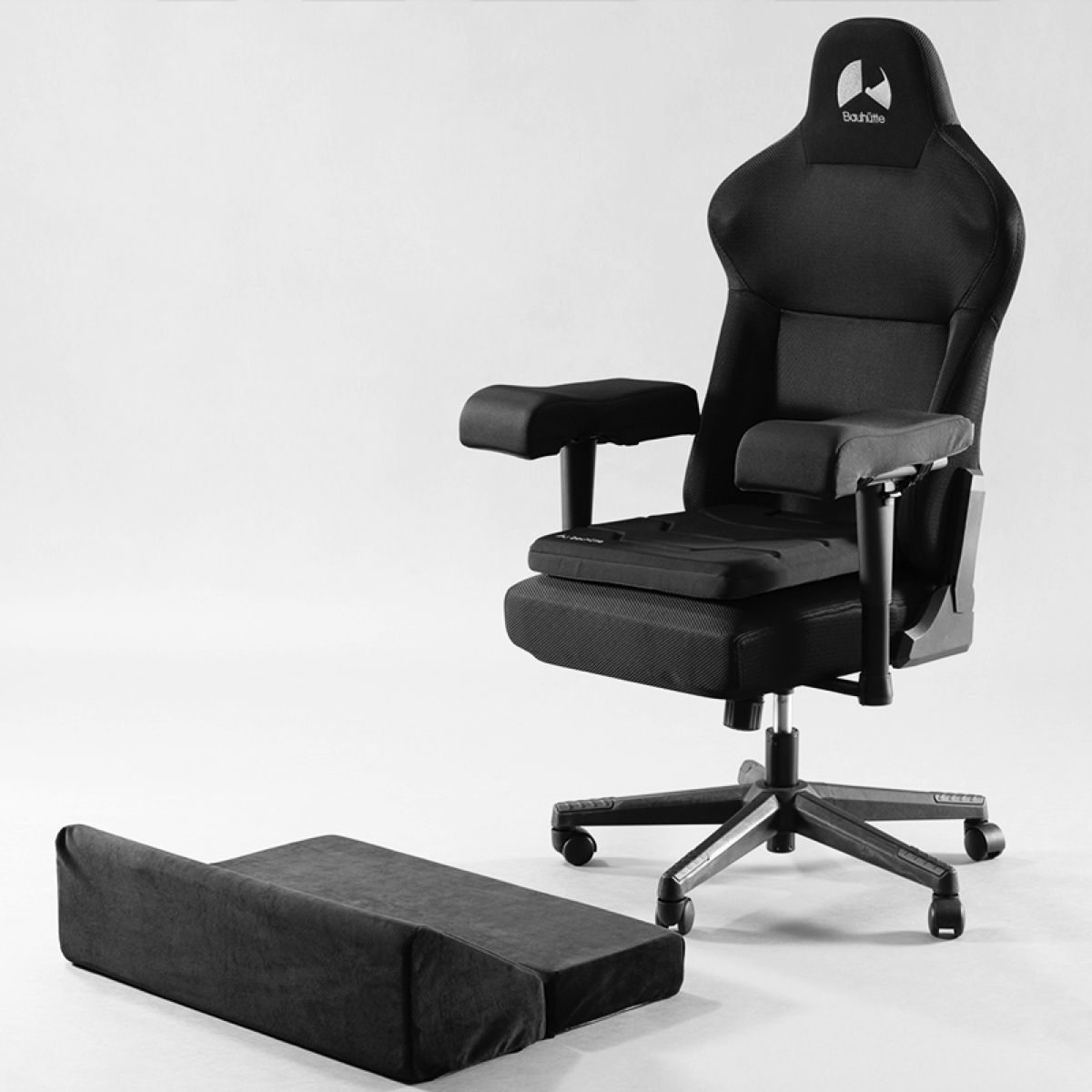 バウヒュッテ、カスタム式ゲーミングチェアの画像