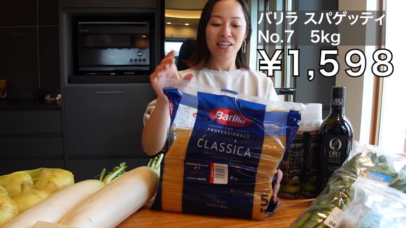 小森純、コストコで食料品を“爆買い”の画像