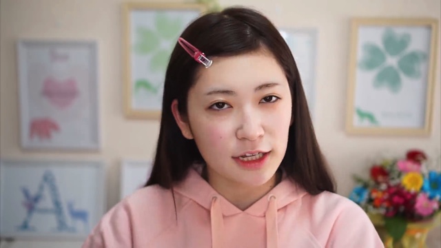 吉田朱里が美容系YouTubeで成功した理由の画像