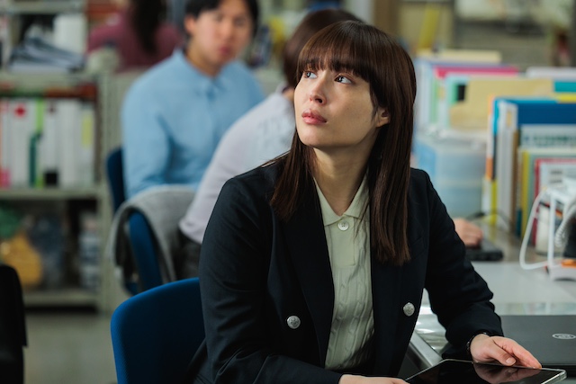 『なんで私が神説教』謎の女性の正体明らかにの画像