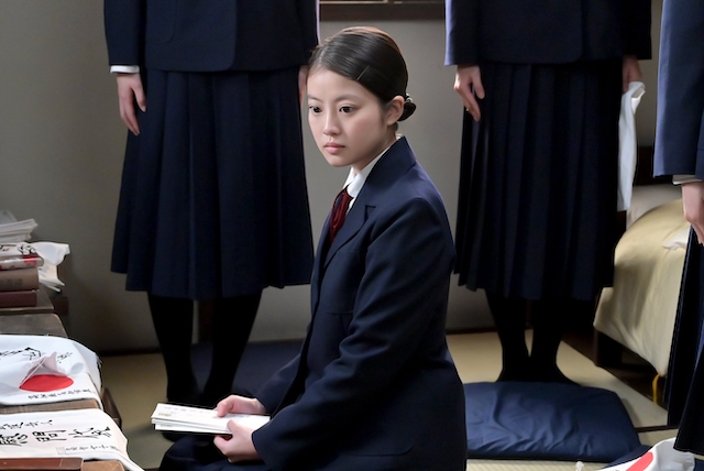 『あんぱん』第35話、のぶと黒井先生の画像