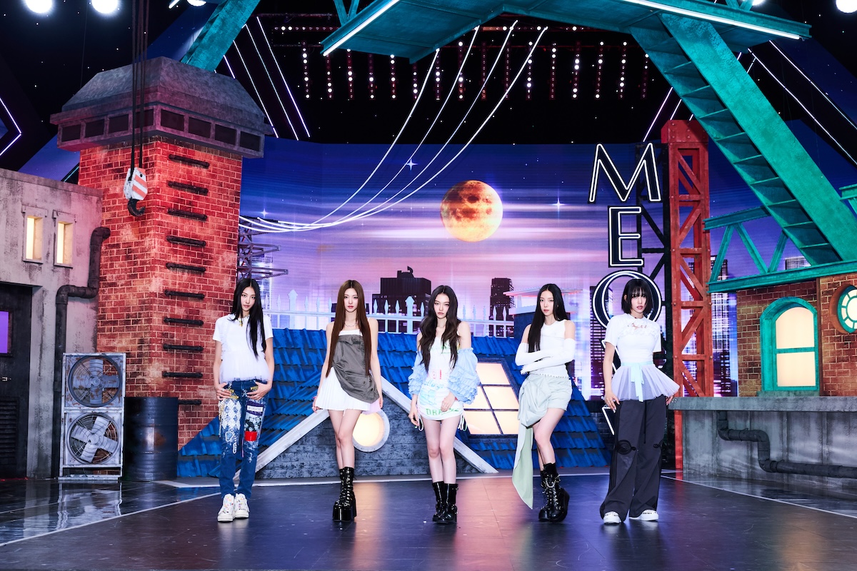 『MEOVV THE 1st EP ALBUM COMEBACK SHOWCASE』