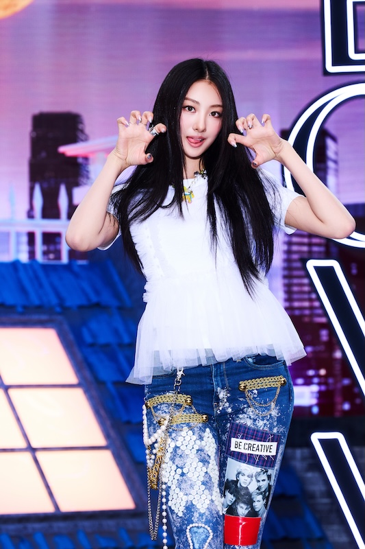 『MEOVV THE 1st EP ALBUM COMEBACK SHOWCASE』