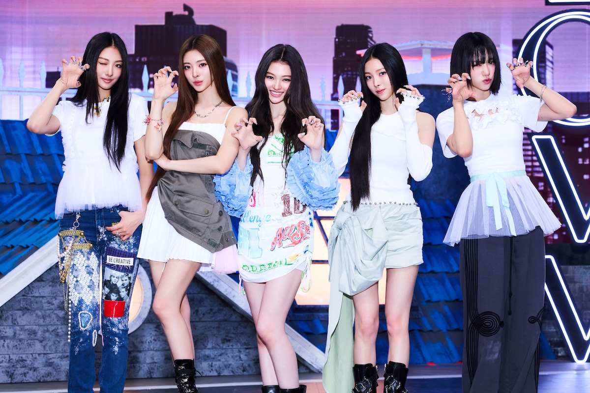 MEOVV、1st EPリリース記念ショーケース