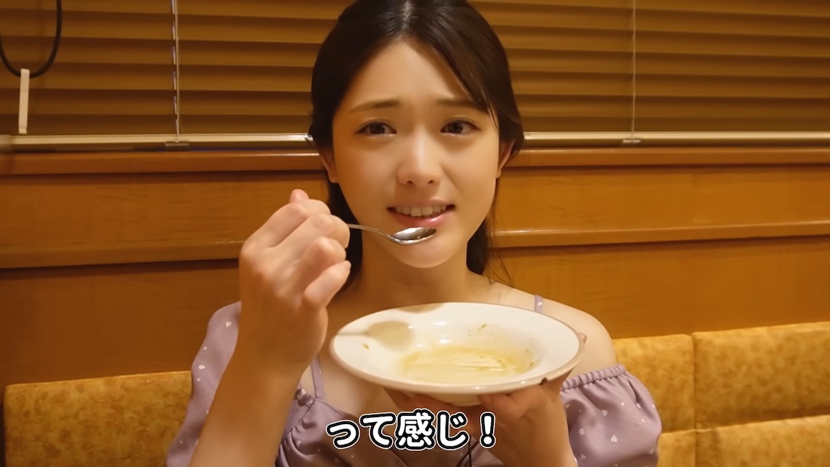 松村沙友理、サイゼリヤでワイン片手に爆食いの画像