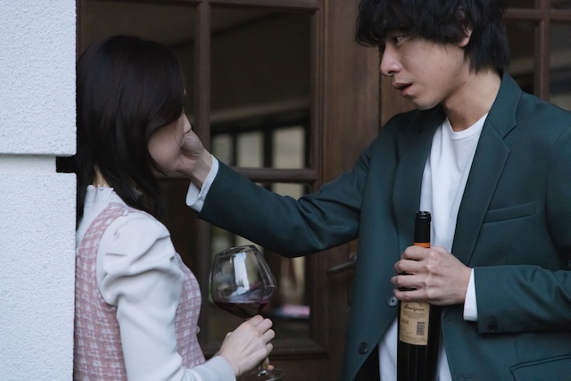 『魔物』“非現実的”を超越したラブシーンの画像