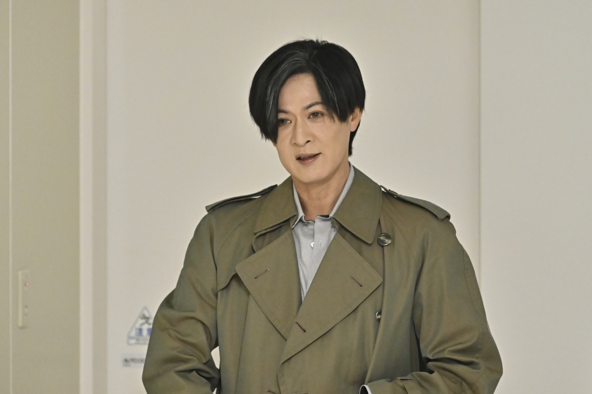 新納慎也ら“演劇人”が支える日曜劇場