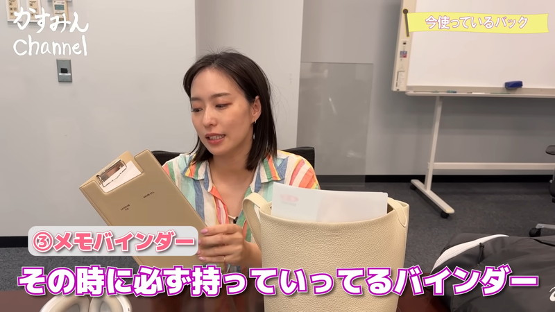 石川佳純、現役時と現在のバッグの中身を公開の画像