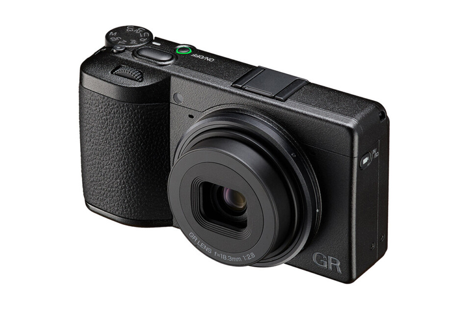 リコー『GR IV』ついに来た。新センサー＆アプリ搭載の“最強