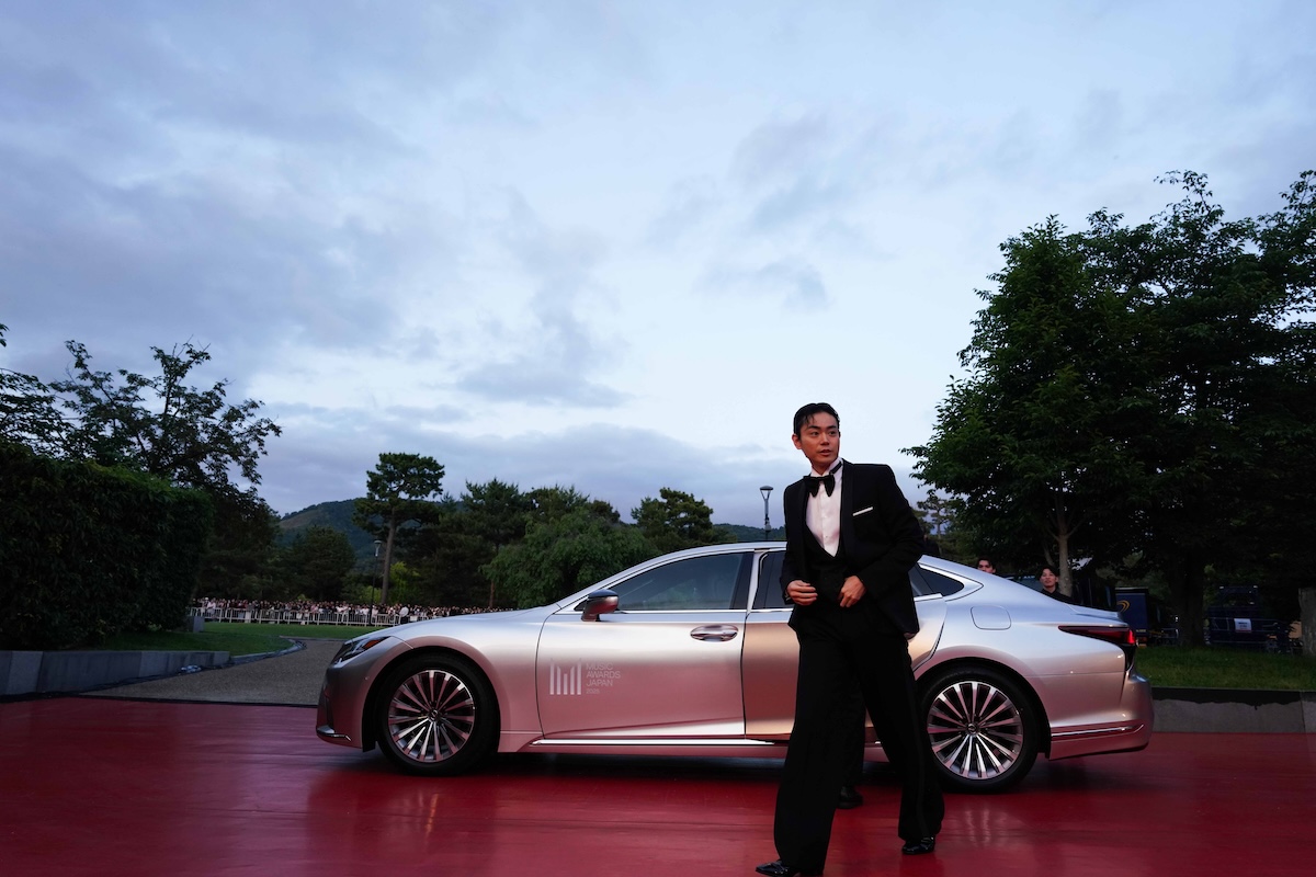 『MUSIC AWARDS JAPAN 2025』レッドカーペット　©CEIPA /MUSIC AWARDS JAPAN2025