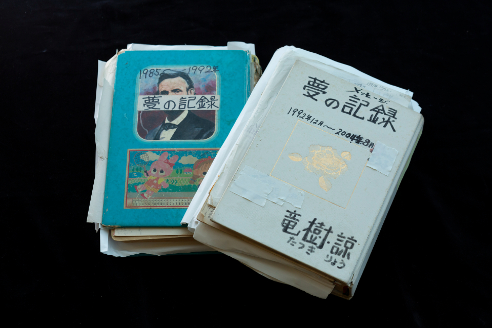 『私が見た未来 完全版』発行部数100万部突破の画像