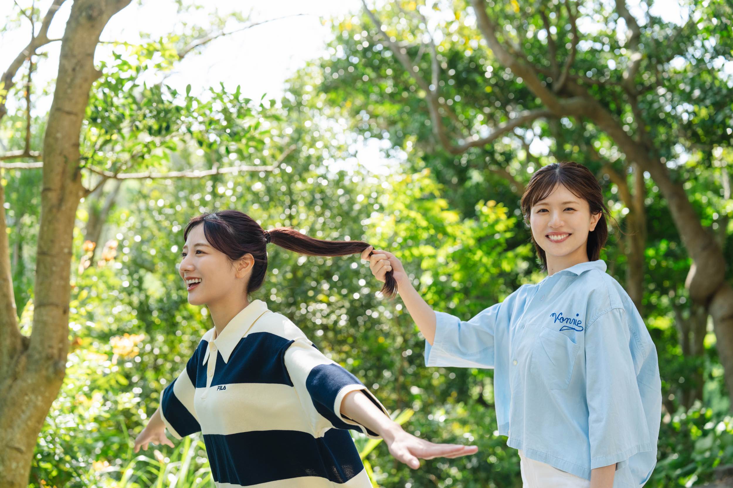 河田陽菜と松田好花が表紙「B.L.T.」の画像