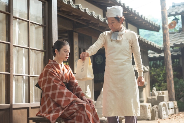 『あんぱん』第42話、悲しみに暮れる嵩の画像