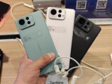 Zenfone 12 Ultra、海外版をチェックの画像