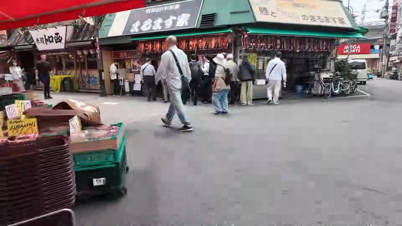 mii、飲み屋街で1万円の豪快飲食の画像