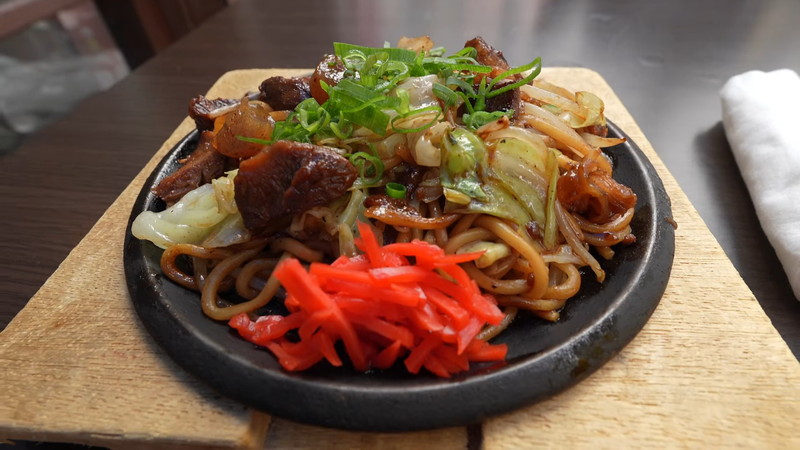 mii、飲み屋街で1万円の豪快飲食の画像