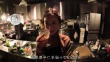 高岡早紀、ほろ酔いで夕食作りの画像