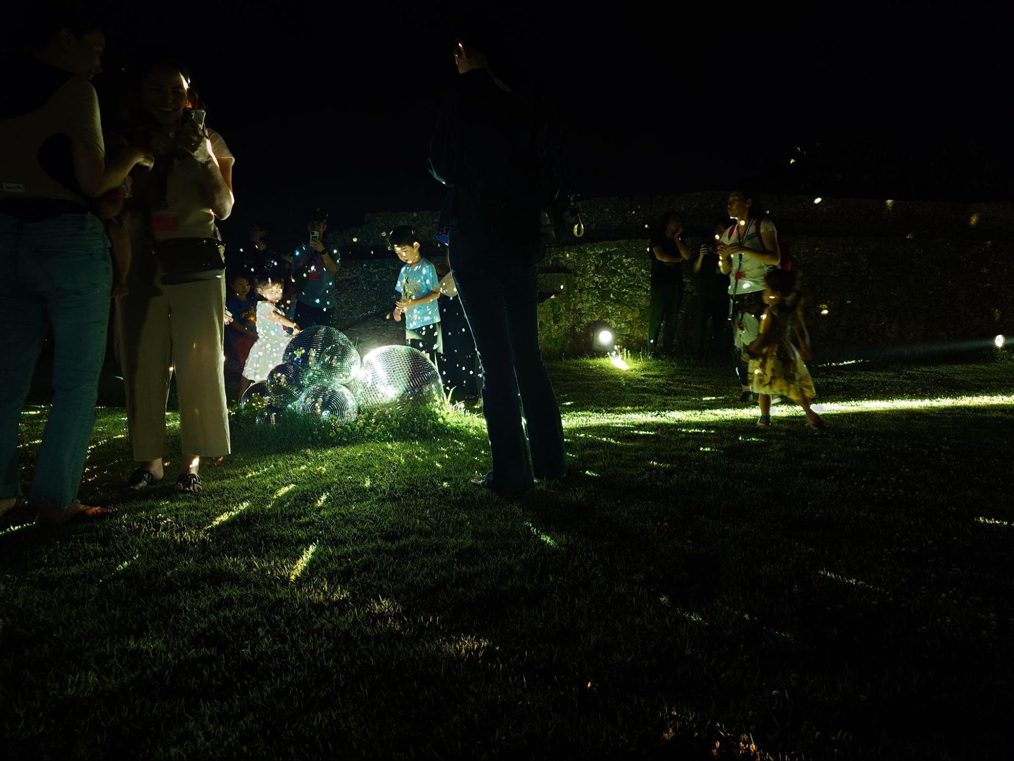 良質な“ソニーブランドの塊”を持ち歩ける『Xperia 1 VII』のすごさ　充実の音・カメラ・ディスプレイを沖縄旅で堪能してみたの画像1-1