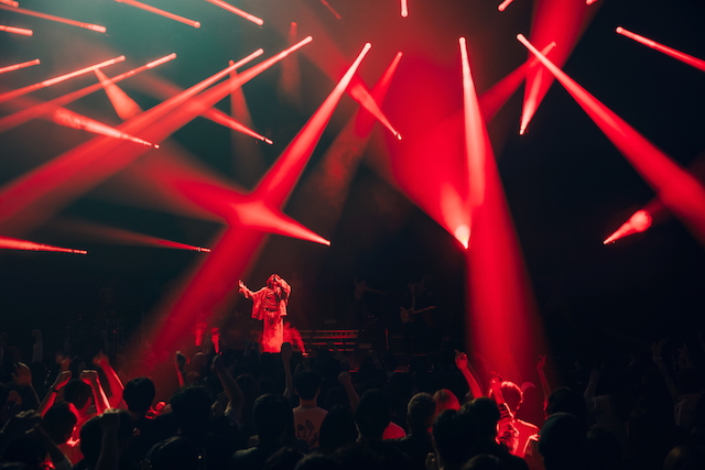 『KENSHI YONEZU 2025 WORLD TOUR / JUNK』ロンドン、パリ、ニューヨーク、ロサンゼルス公演より／Photo by Jiro Konami