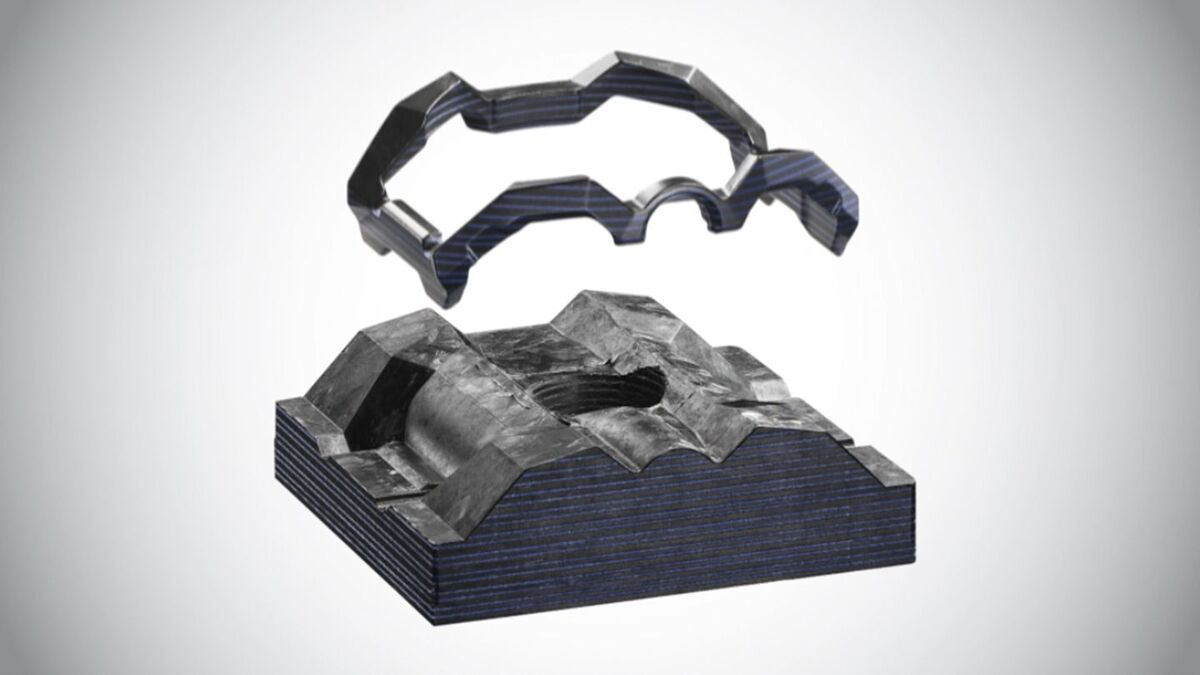 G-SHOCK、新作はAIと共創の画像