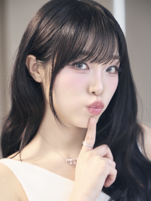 YENA（撮影＝加古伸弥）