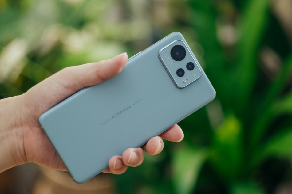 フラッグシップスマホ『ASUS Zenfone 12 Ultra』