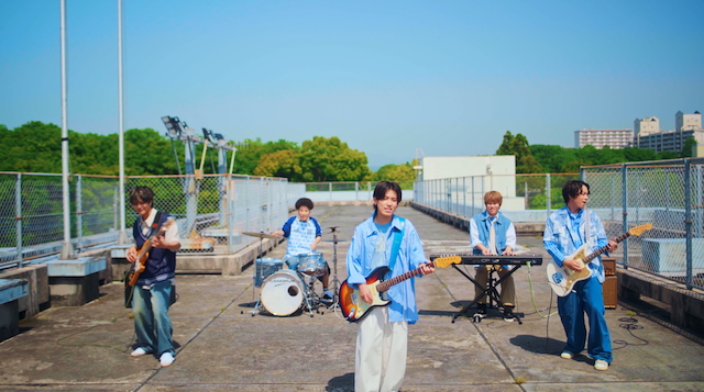 「魔法のコトバ」MVより