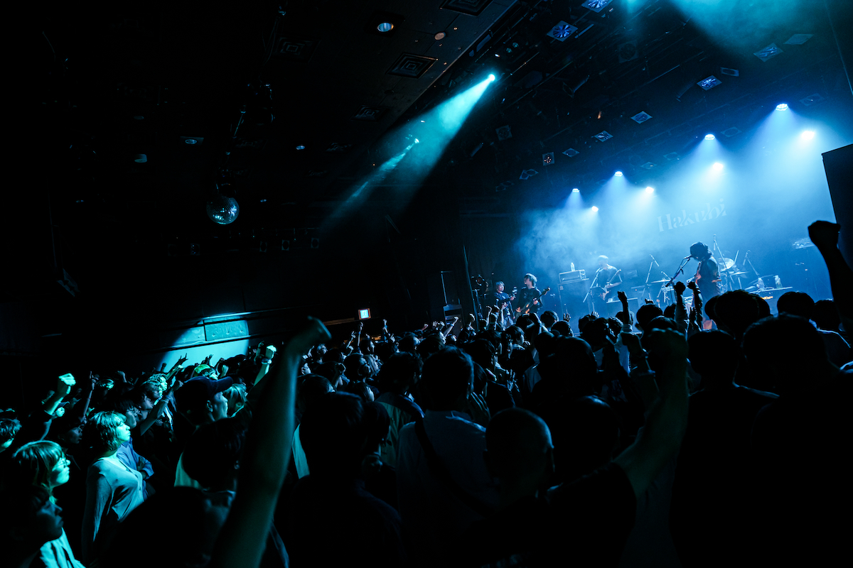 Hakubiライブ写真（撮影＝佐藤広理）