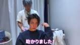 亀梨和也、20年以上通う美容室でヘアカットの画像