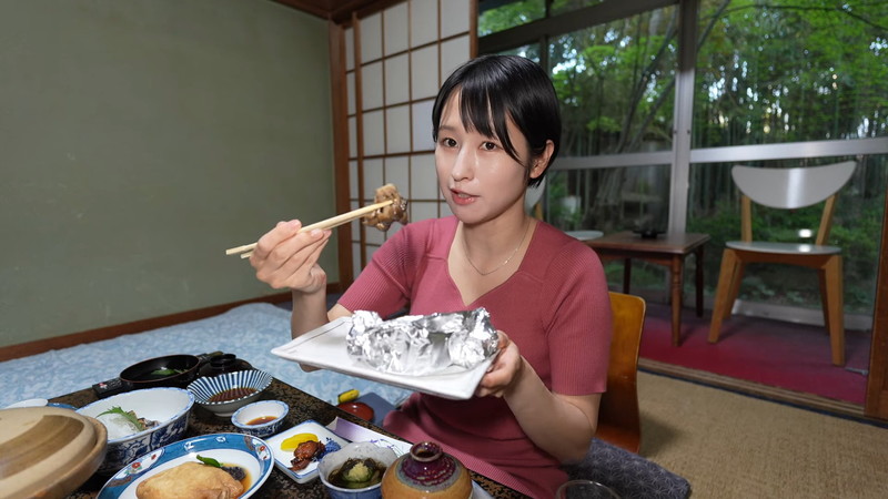 mii、温泉宿でワンピ姿のリラックス時間の画像