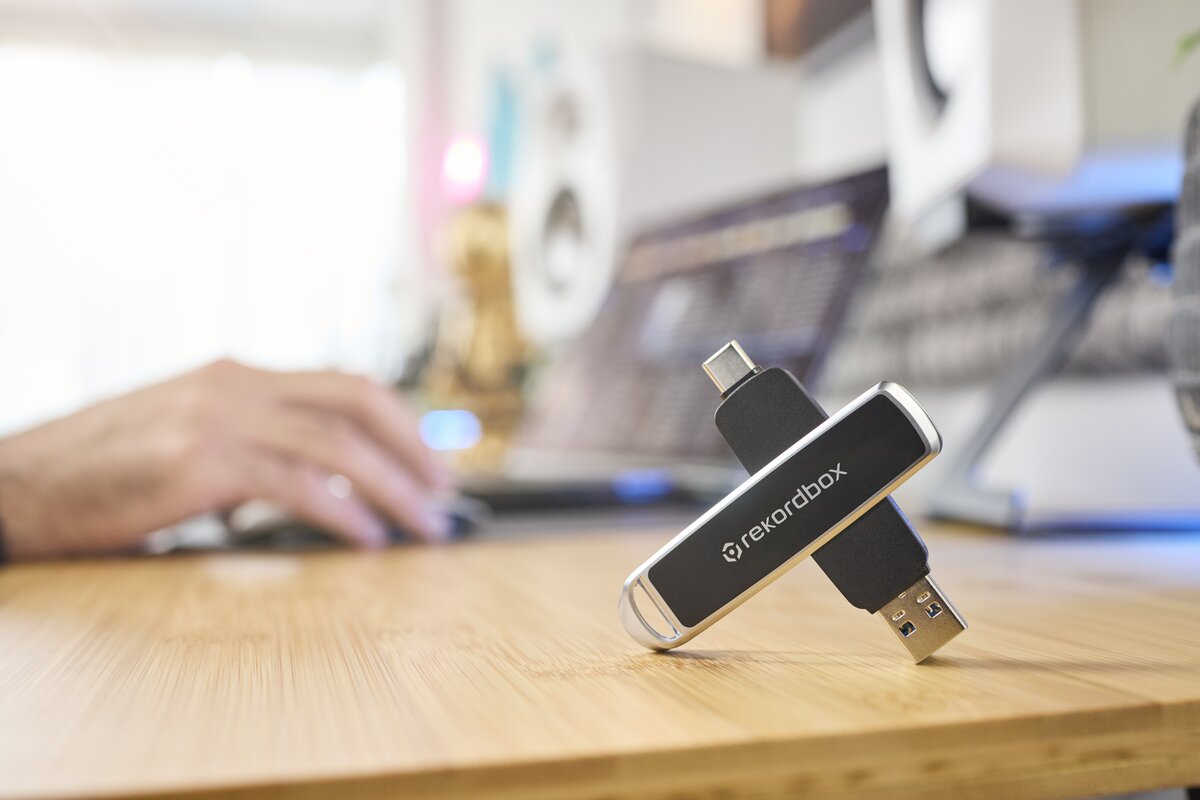 プロDJ向け、USBメモリ『DJ Flash Drive』の画像