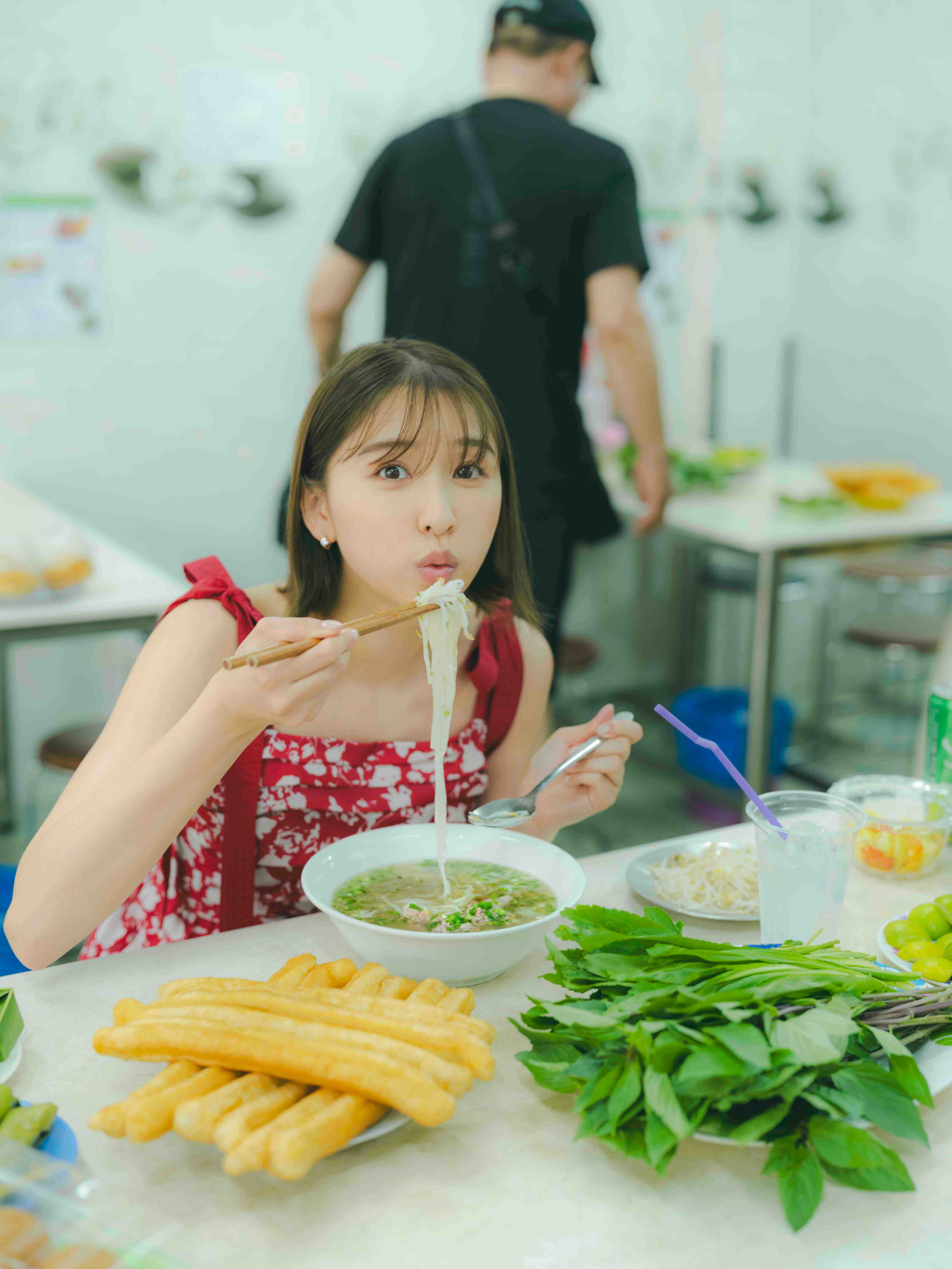 ももクロ 玉井詩織、30歳の水着姿の画像