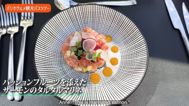 杏、パリでランチを堪能の画像