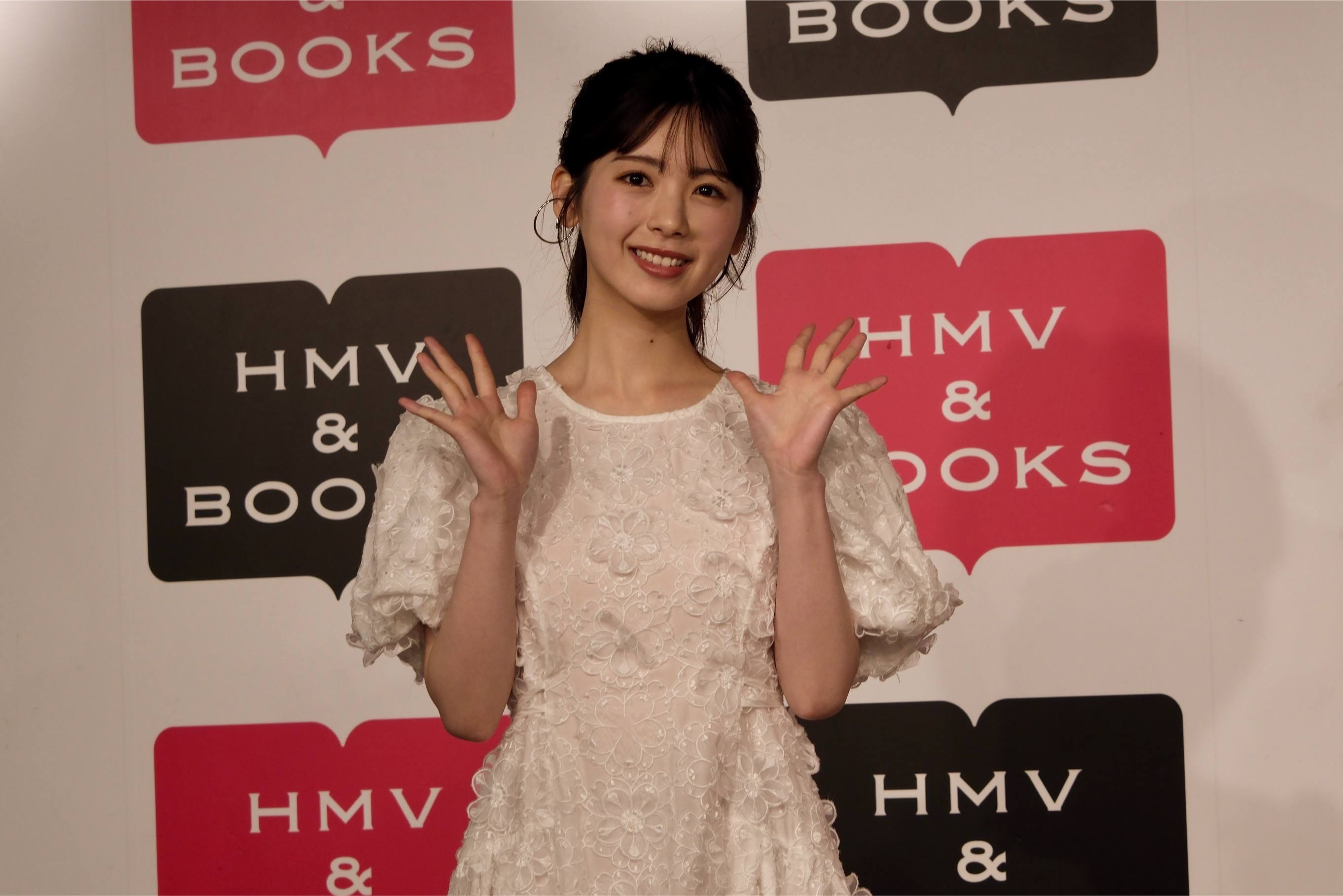 筒井あやめ　1st写真集記者会見レポートの画像