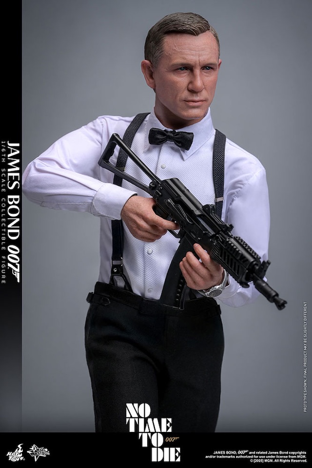 『007』ジェームズ・ボンドのフィギュア登場の画像