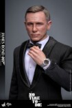 『007』ジェームズ・ボンドのフィギュア登場の画像