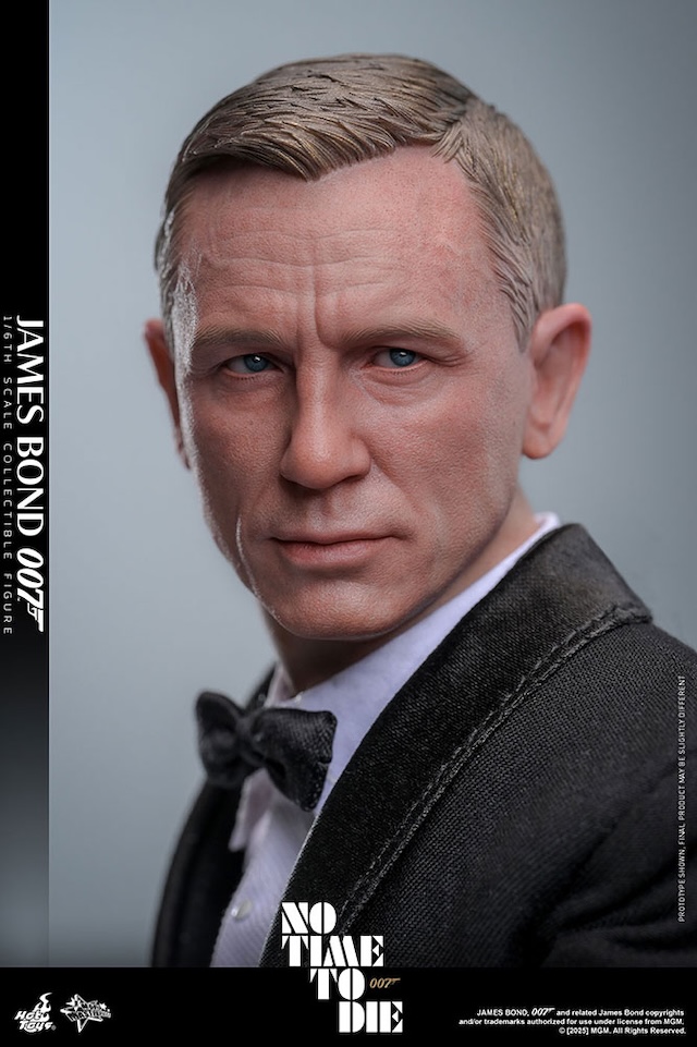 『007』ジェームズ・ボンドのフィギュア登場の画像