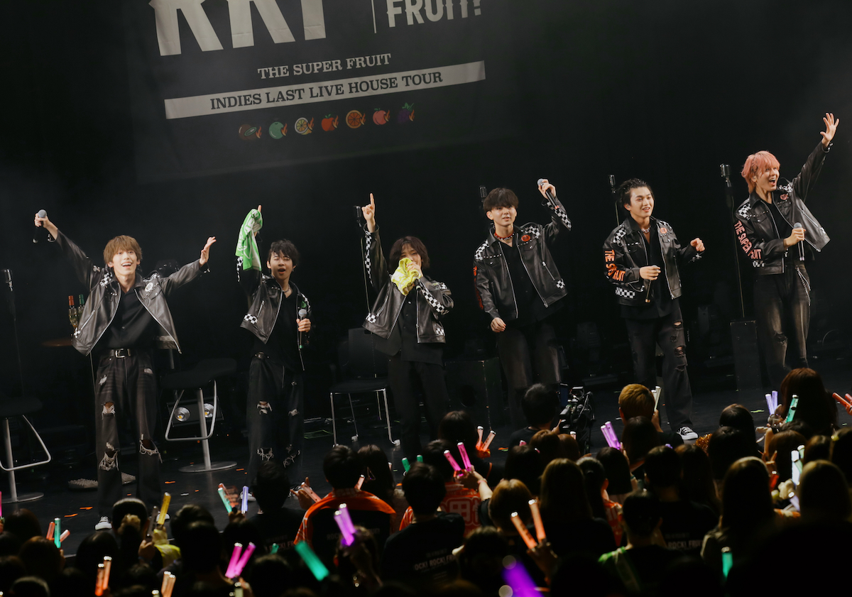 THE SUPER FRUITライブ写真（撮影＝mican）