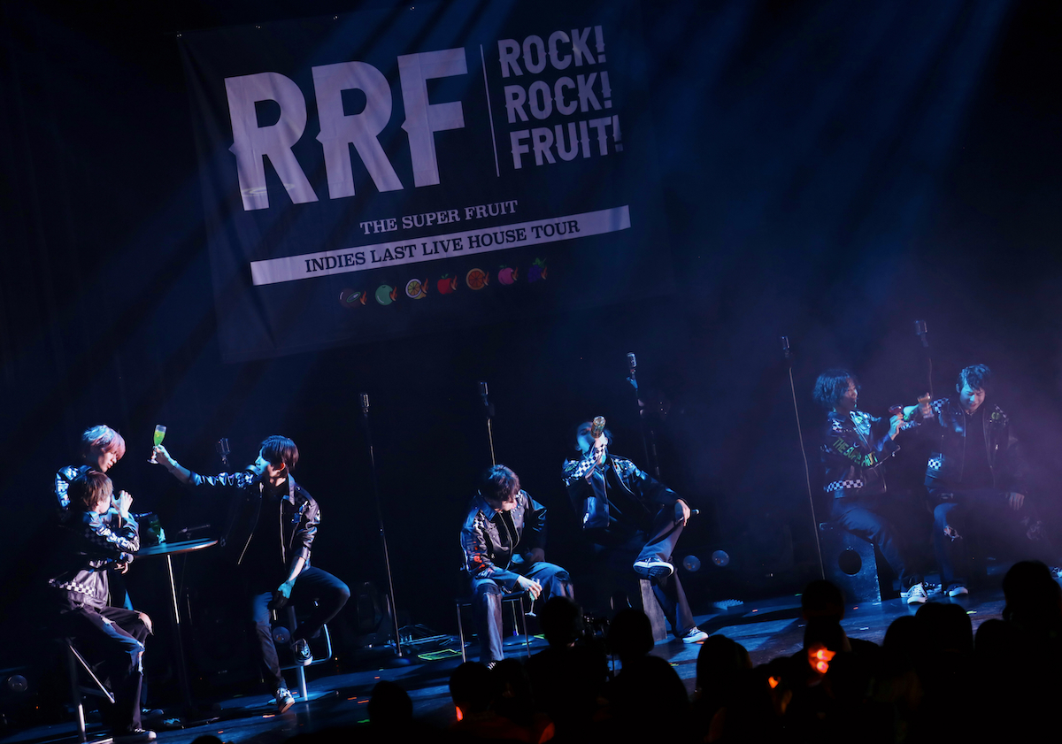 THE SUPER FRUITライブ写真（撮影＝mican）